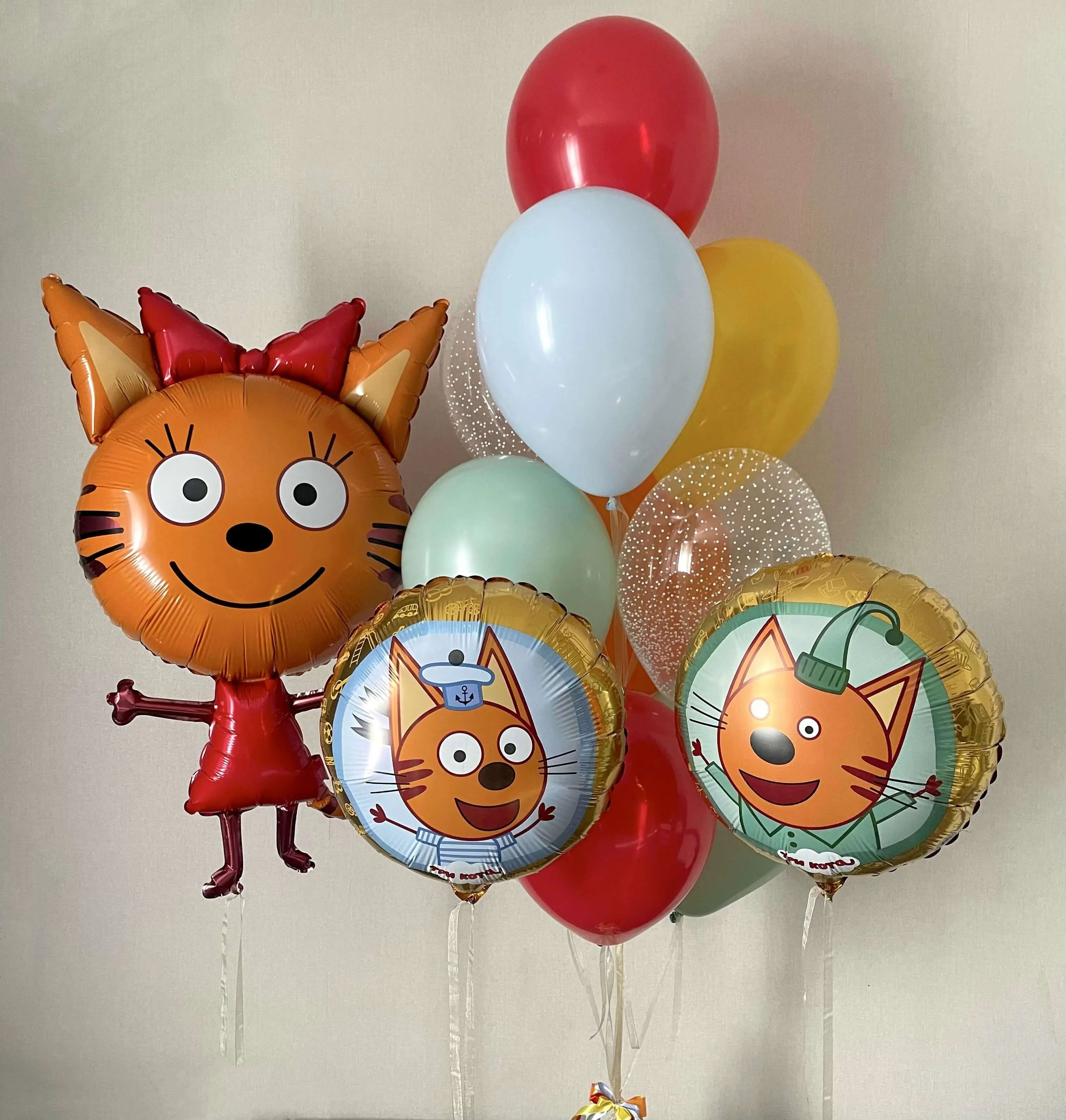 Три кота с фонтаном Воздушный шар - Три кота с фонтаном