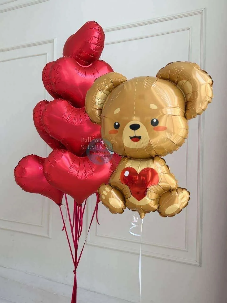 Воздушный шар - Медвежонок с фигурными сердцами