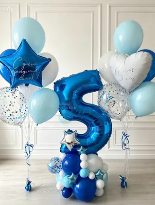 Сине-белая композиция к дню рождения