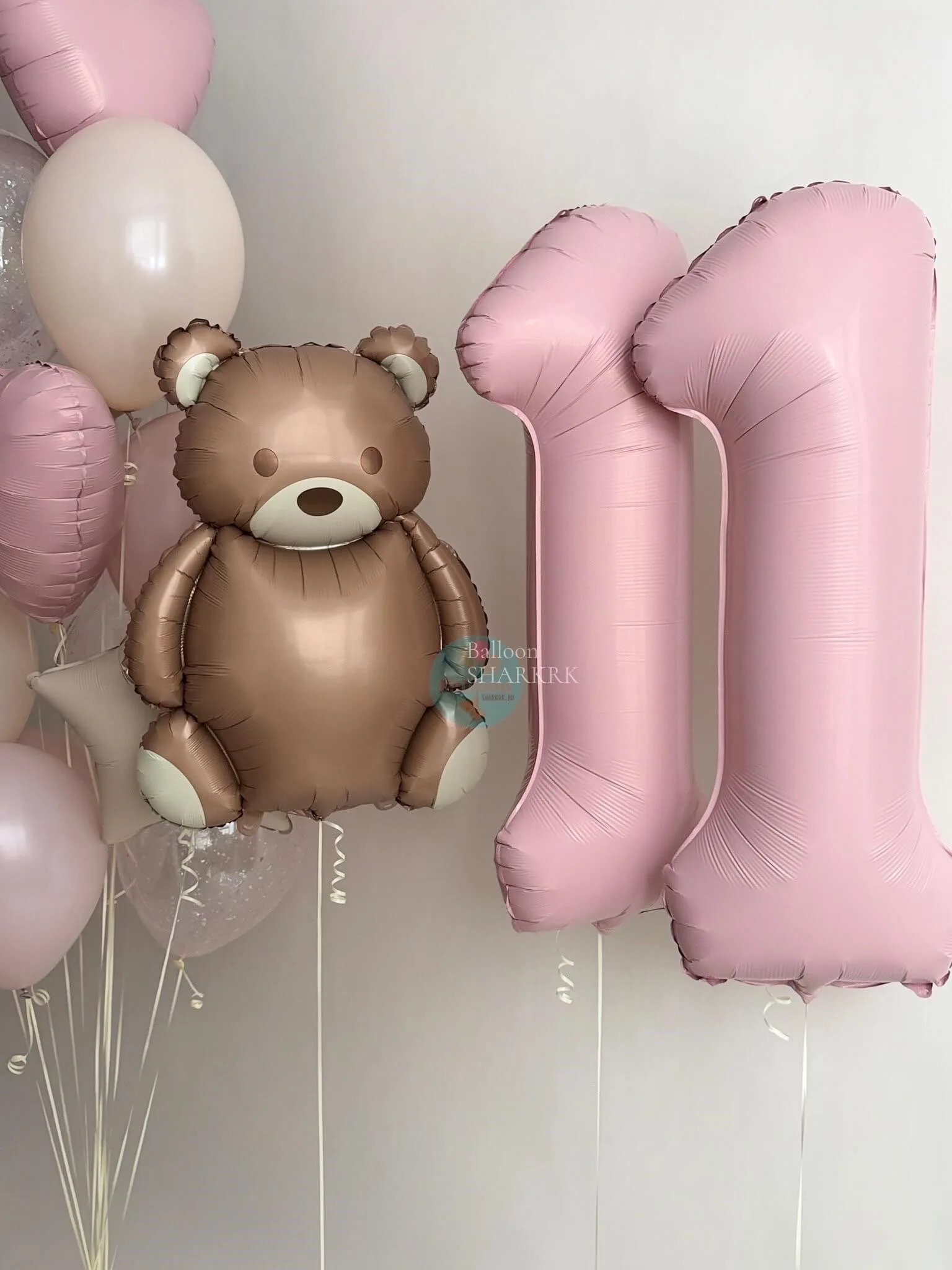 Нежный мишка Фольгированный шар‑мишка и шар‑цифра «11» в наборе с гелиевыми шарами (белый, розовый, прозрачный)